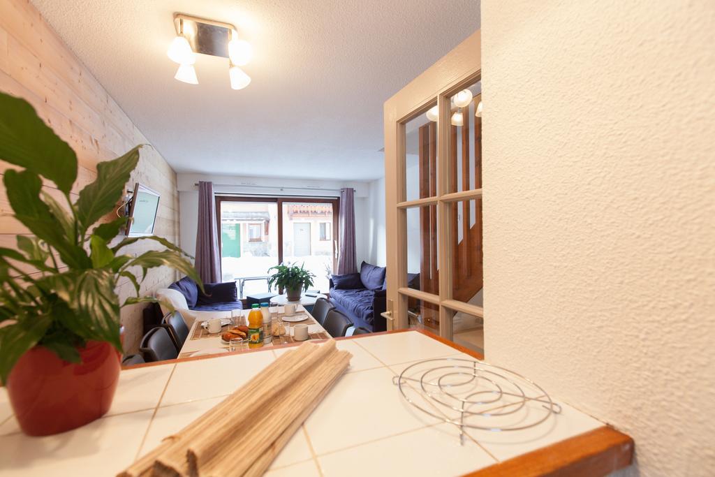 Les Chalets Du Jardin Alpin La Salle-les-Alpes Exteriér fotografie