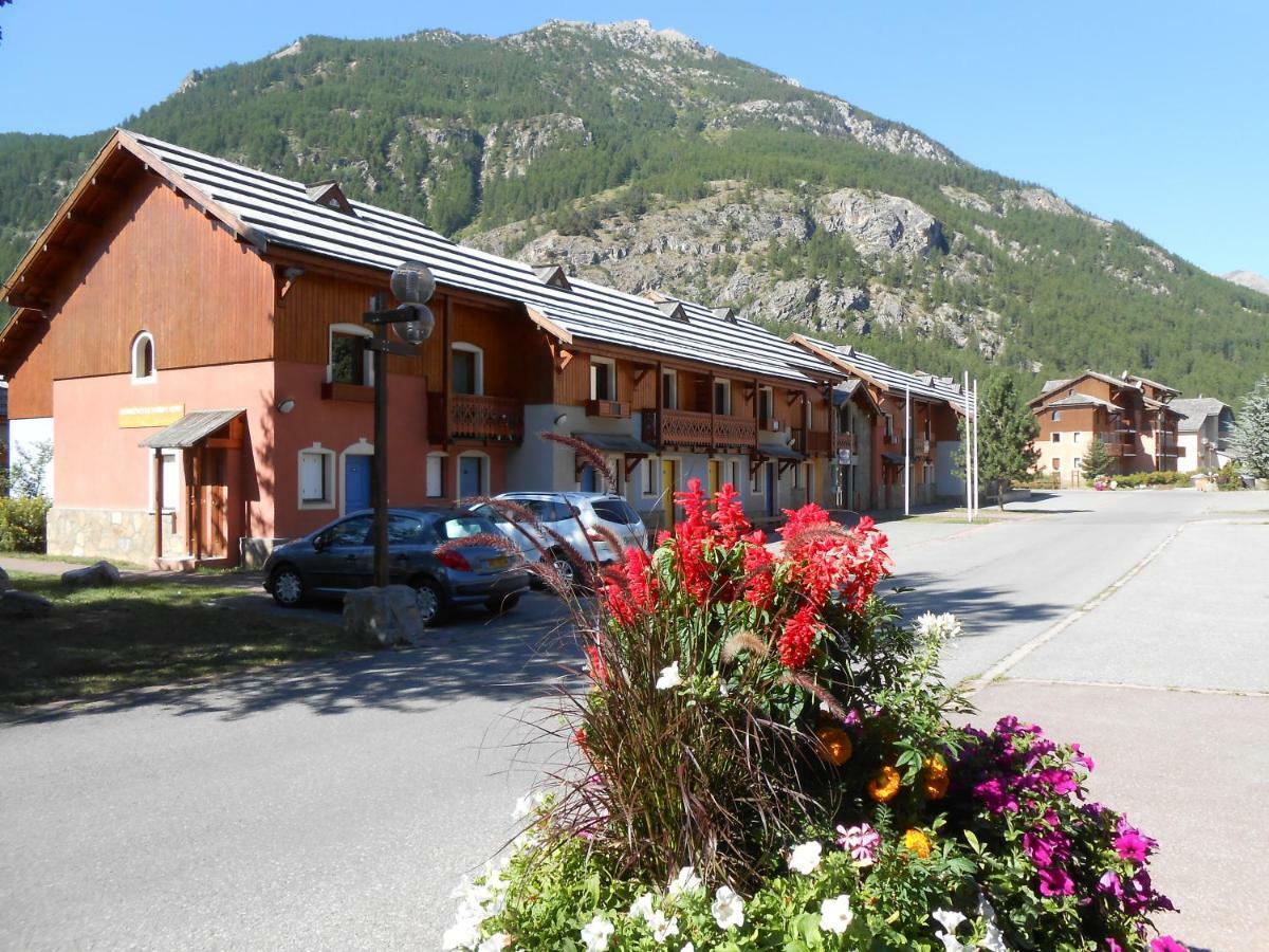 Les Chalets Du Jardin Alpin La Salle-les-Alpes Exteriér fotografie